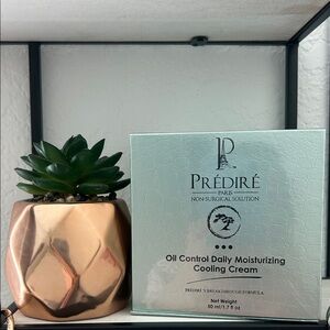 Prédiré Paris Oil Control Cooling Cream - Mint Green